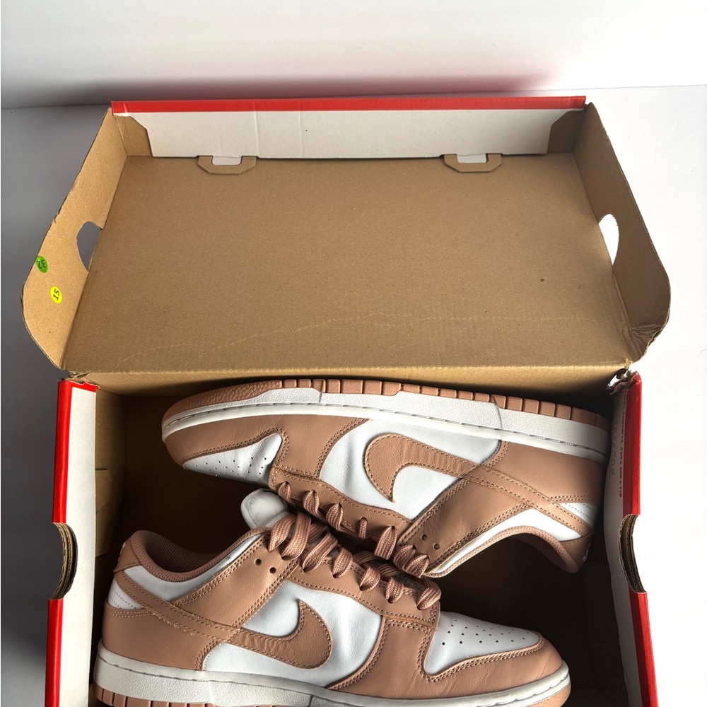 White/Rose whisper women’s Nike Dunk low-size 10 - Picture 6 of 9